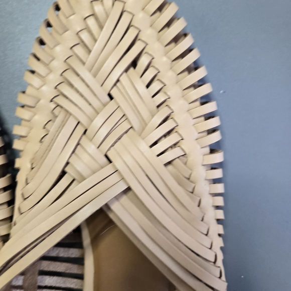 Pilcro Beige Woven Mules - Picture 13 of 15